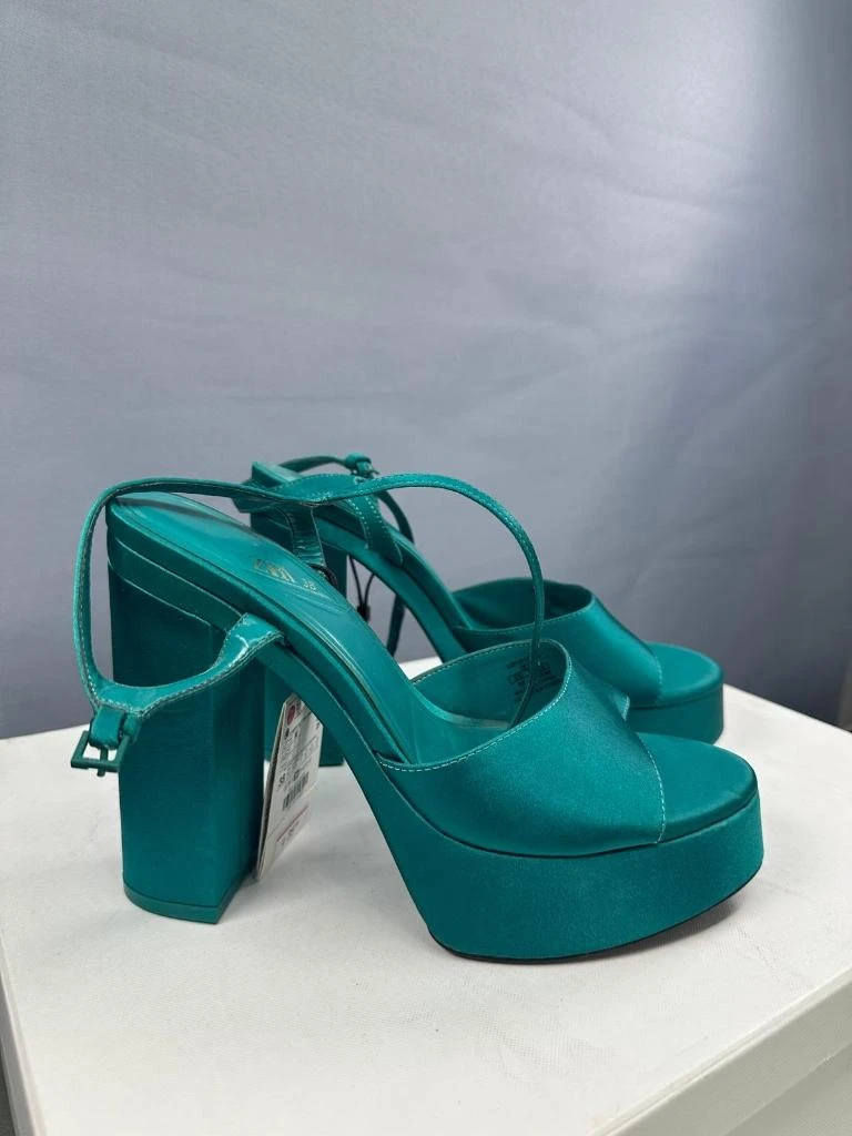 Zapatos de mujer de Zara
